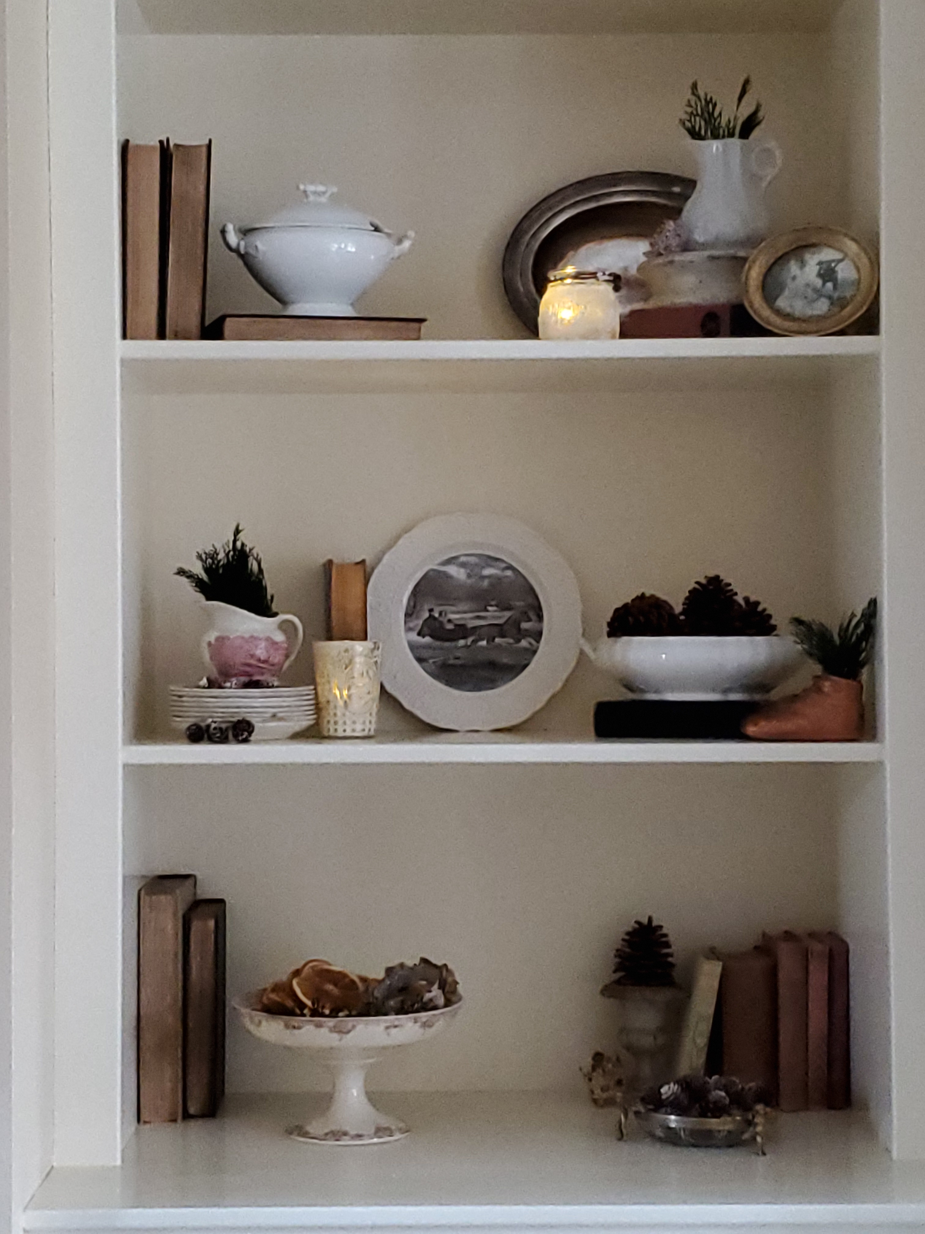 showing a cozy winter bookcase 