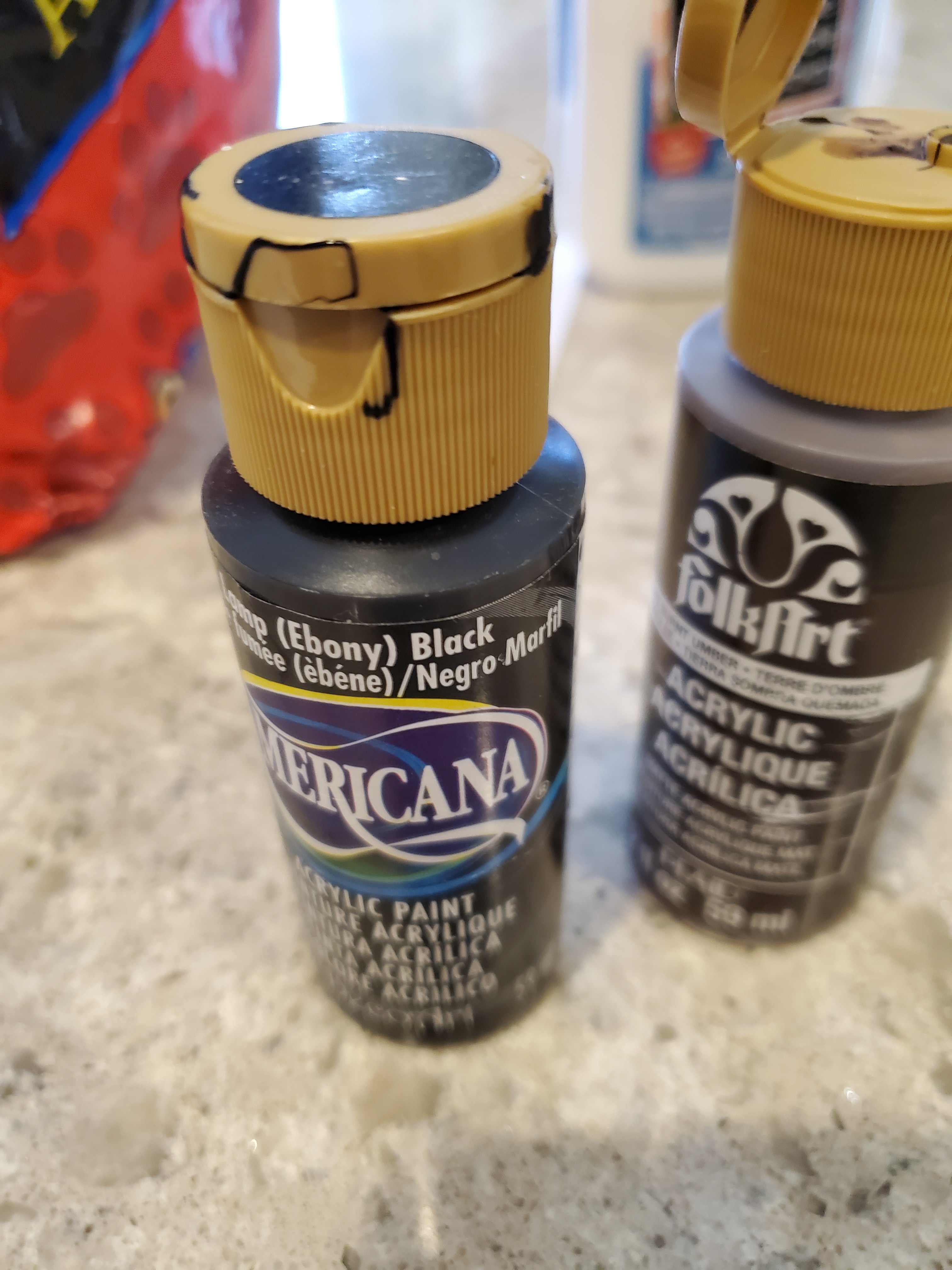 showing the black and brown paint