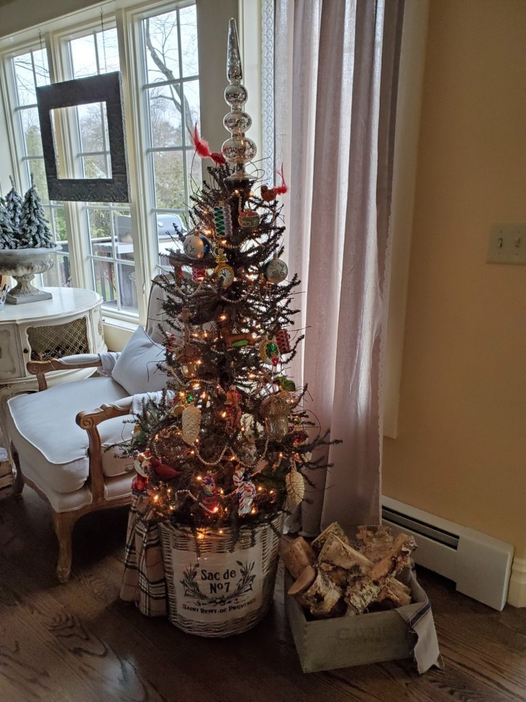 Picturem of the big tree in the family room