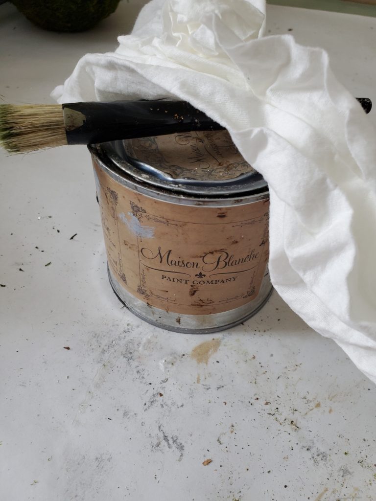 dark wax and lint free rag