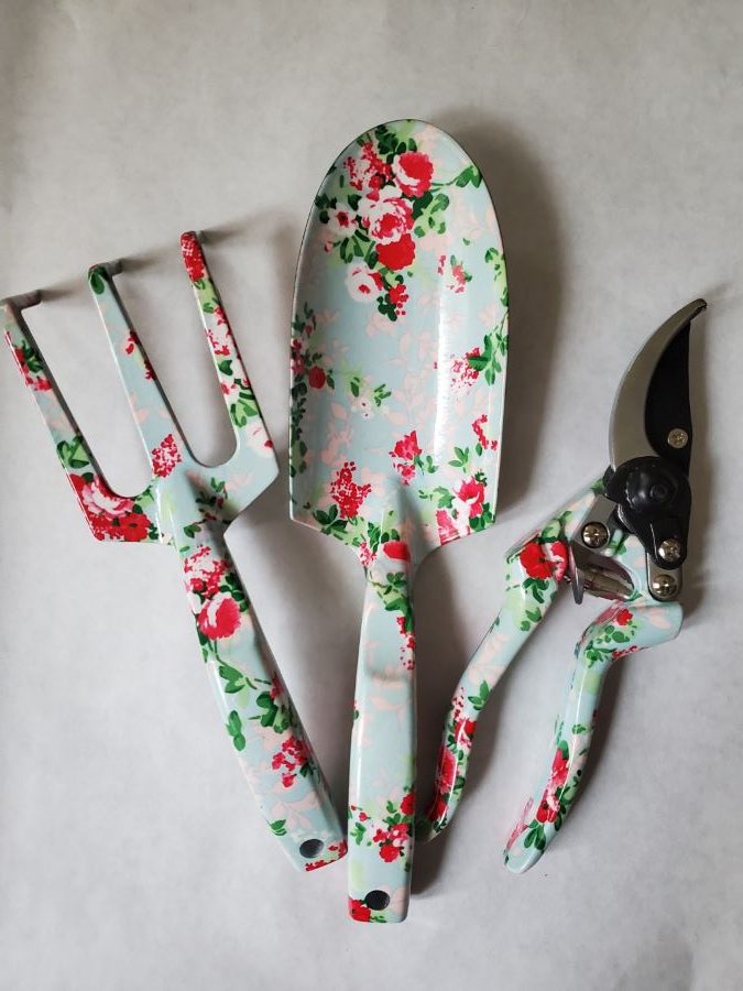 Five Items to Help In The Garden