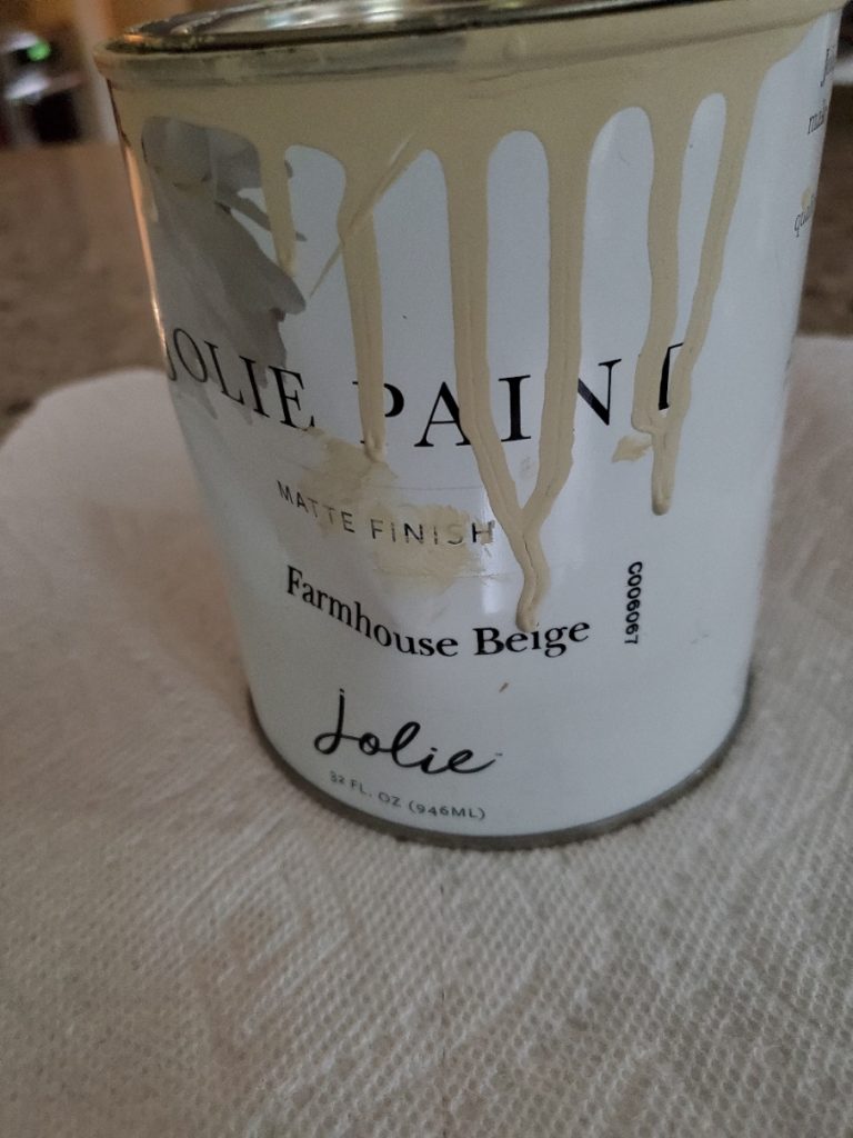 Jolie chalk paint in Farmhouse Beige