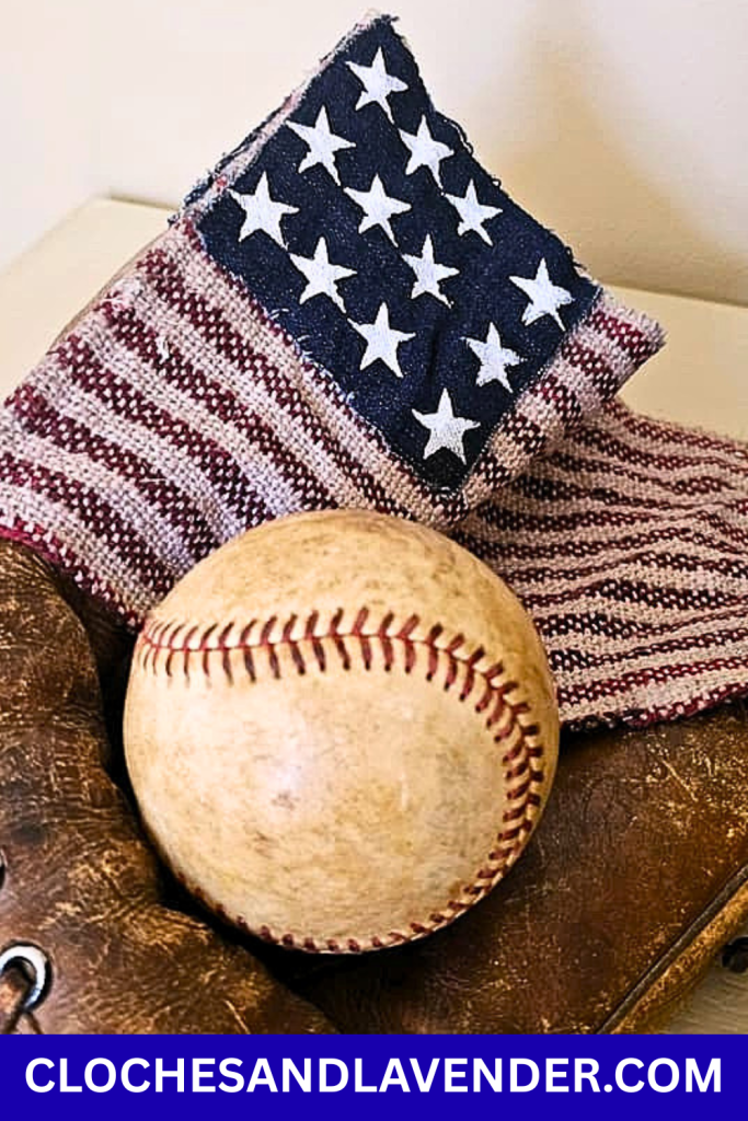 DIY-PATRIOTIC-FLAGS-WITH-VINTAGE-STYLE-PIN