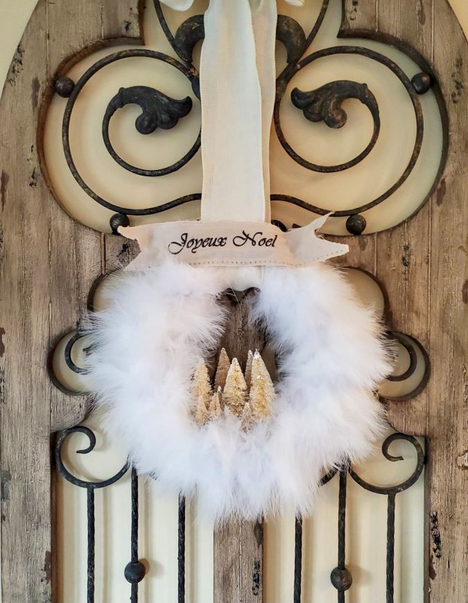Make A Christmas Wreath