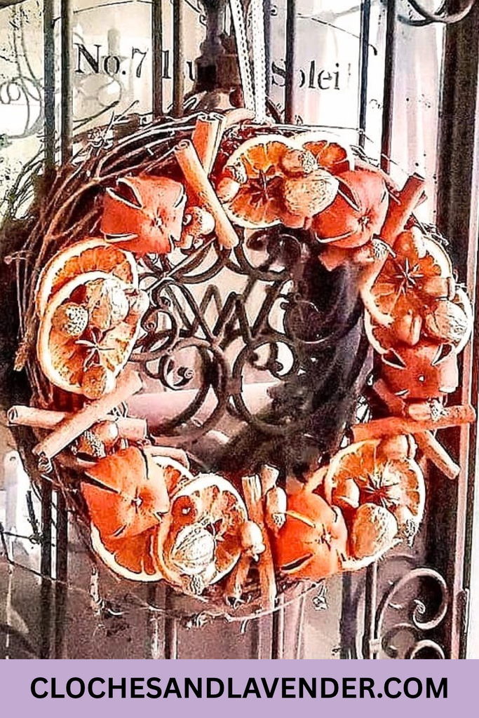 DRIED-ORANGE-WREATH-WITH-NATURAL-DECORATIONS-PIN