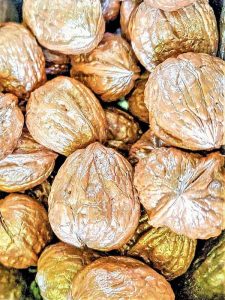 champagne-painted-walnuts