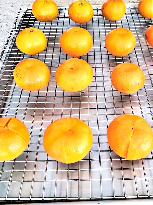 make-dehydrated-oranges-and-use-them-in-beautiful ways-whole-clementine
