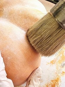 adding-wax-dark