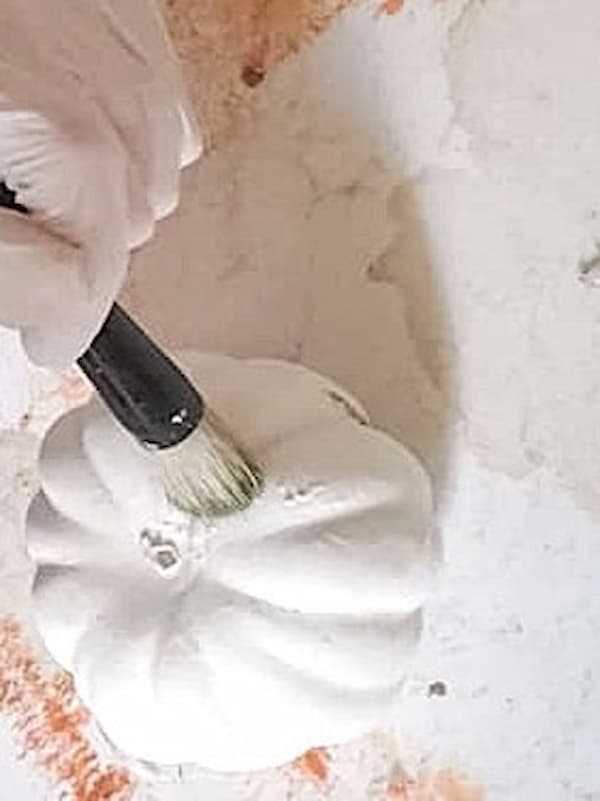 me-adding-wax-on-the-white-color
