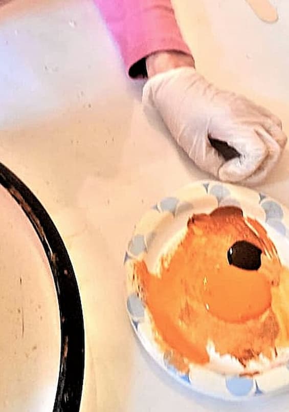 paint-and-raw-umber