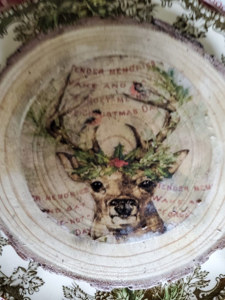 DIY wood coaster with a head of a deer