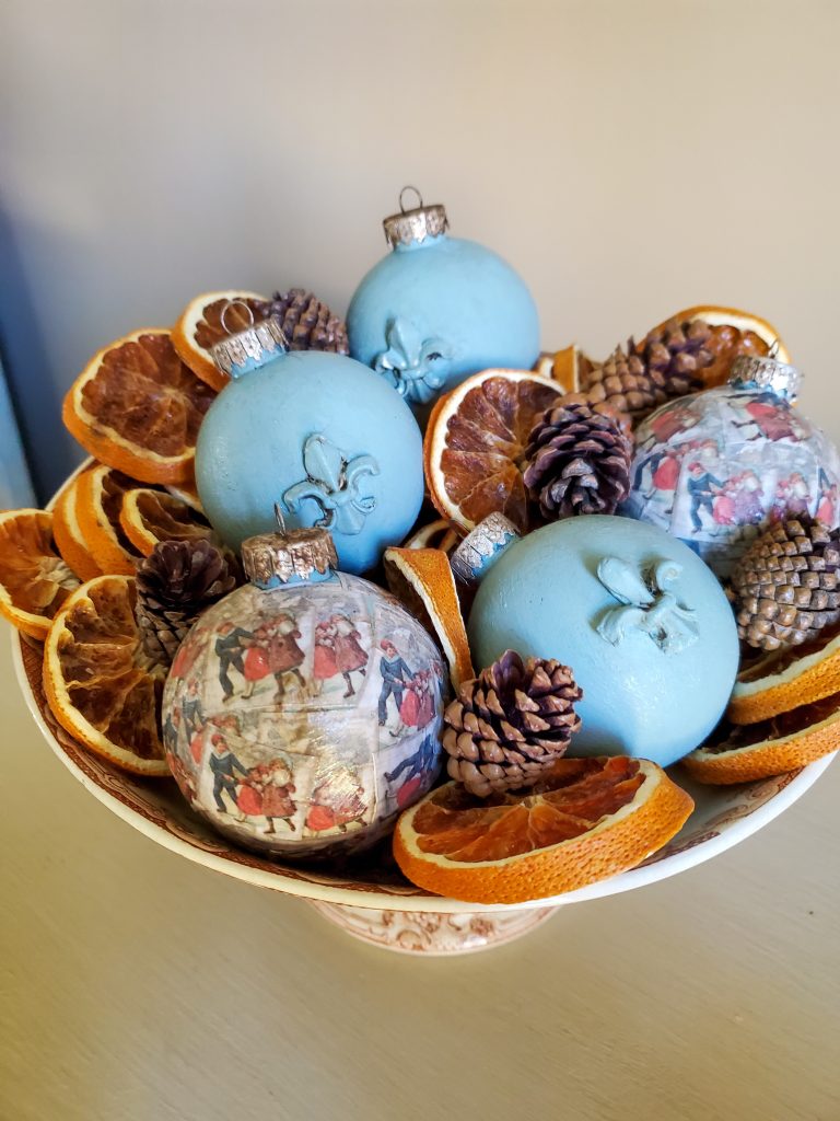 a picture of the ornaments again