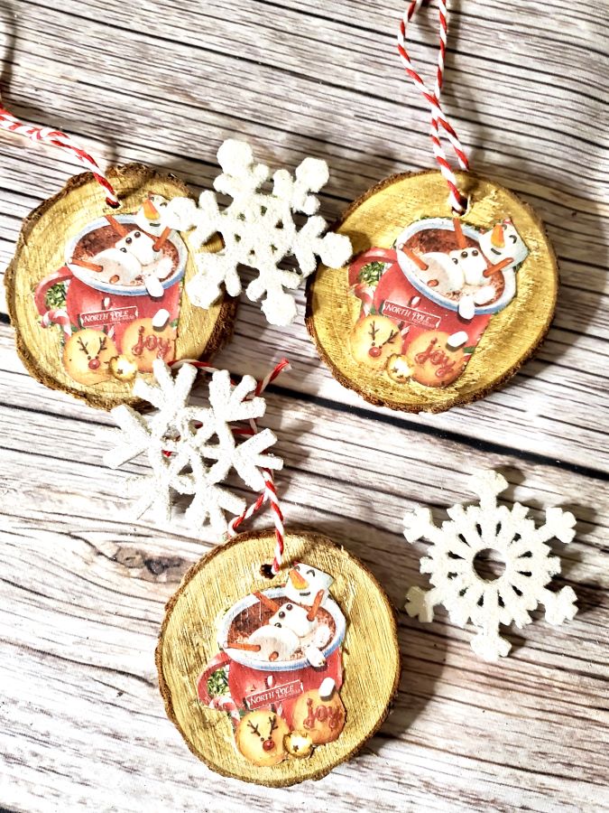 easy-homemade-gifts-ornaments-finished-feature-image