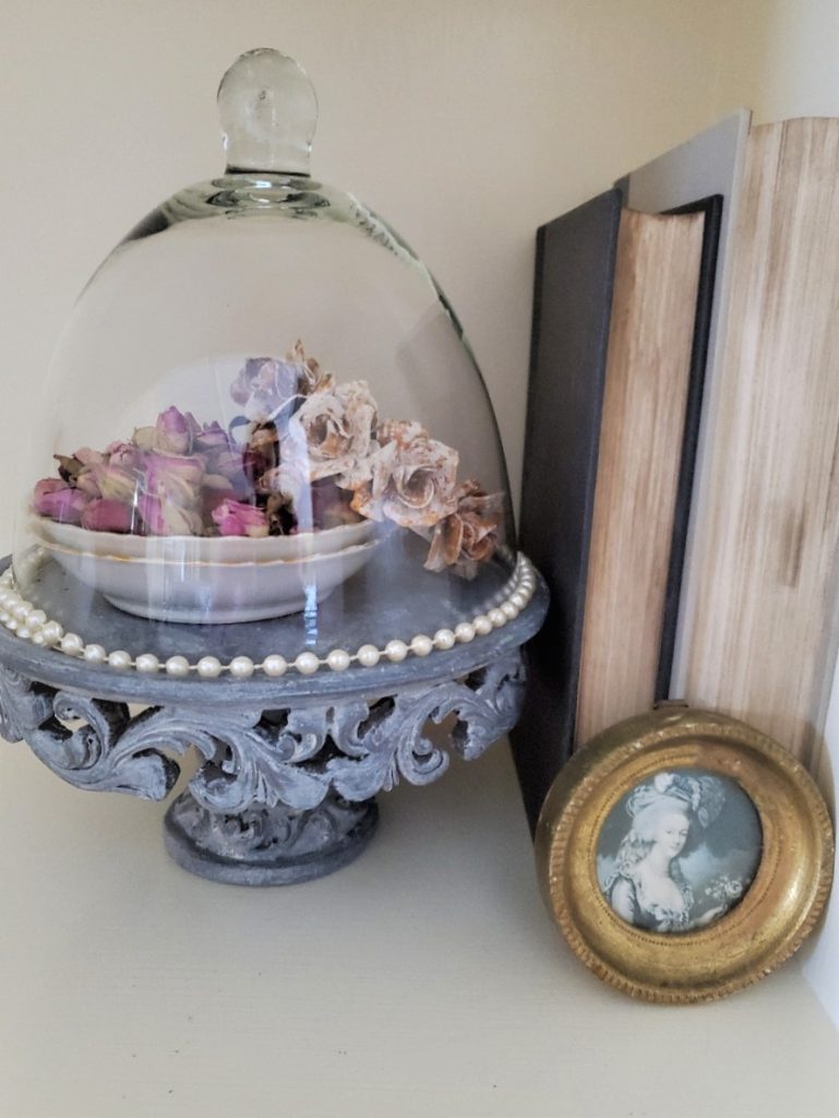 DIY antique books in minutes using clear and dark waxes