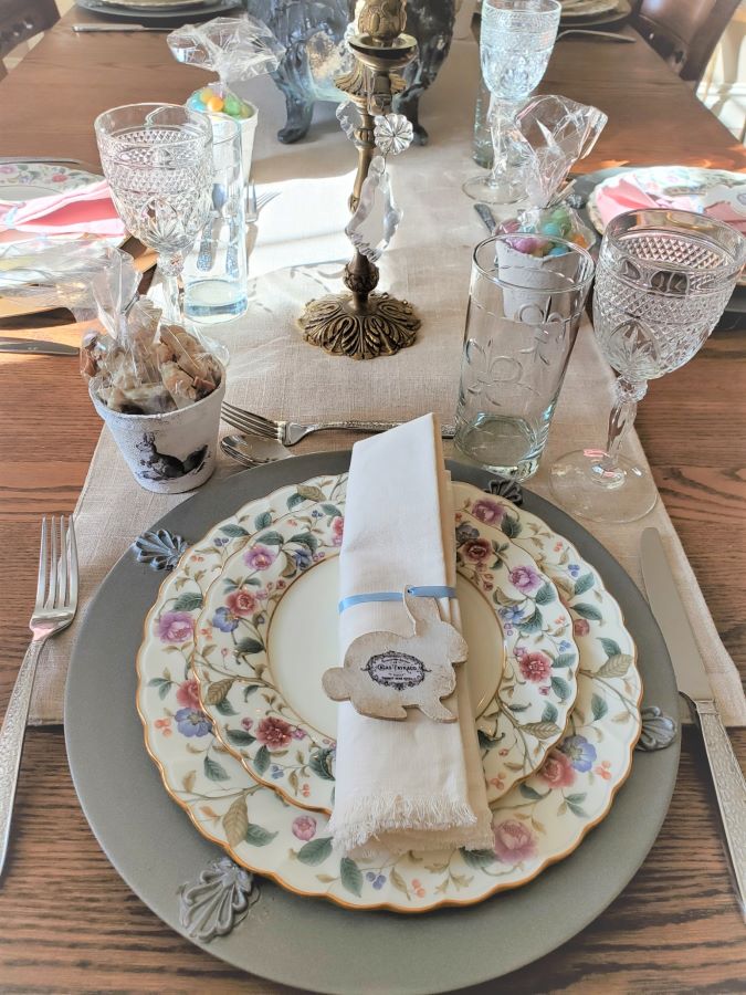 Elegant Spring Easter Table