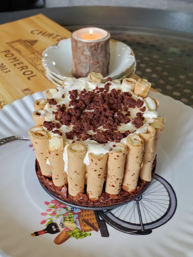 Individual ice cream cakes