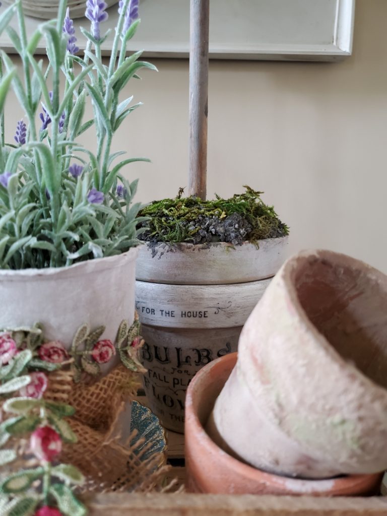 topiary-inside-a-wood-crate-with-flowerpots-and-faux-lavender-plants