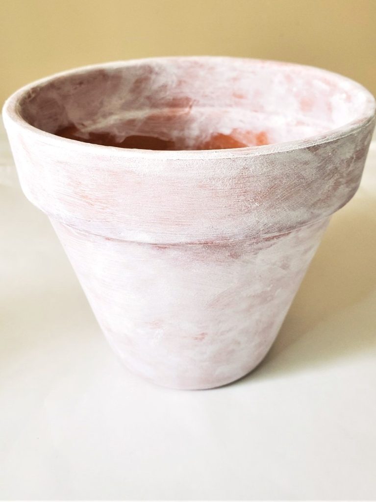 pot-painted-white