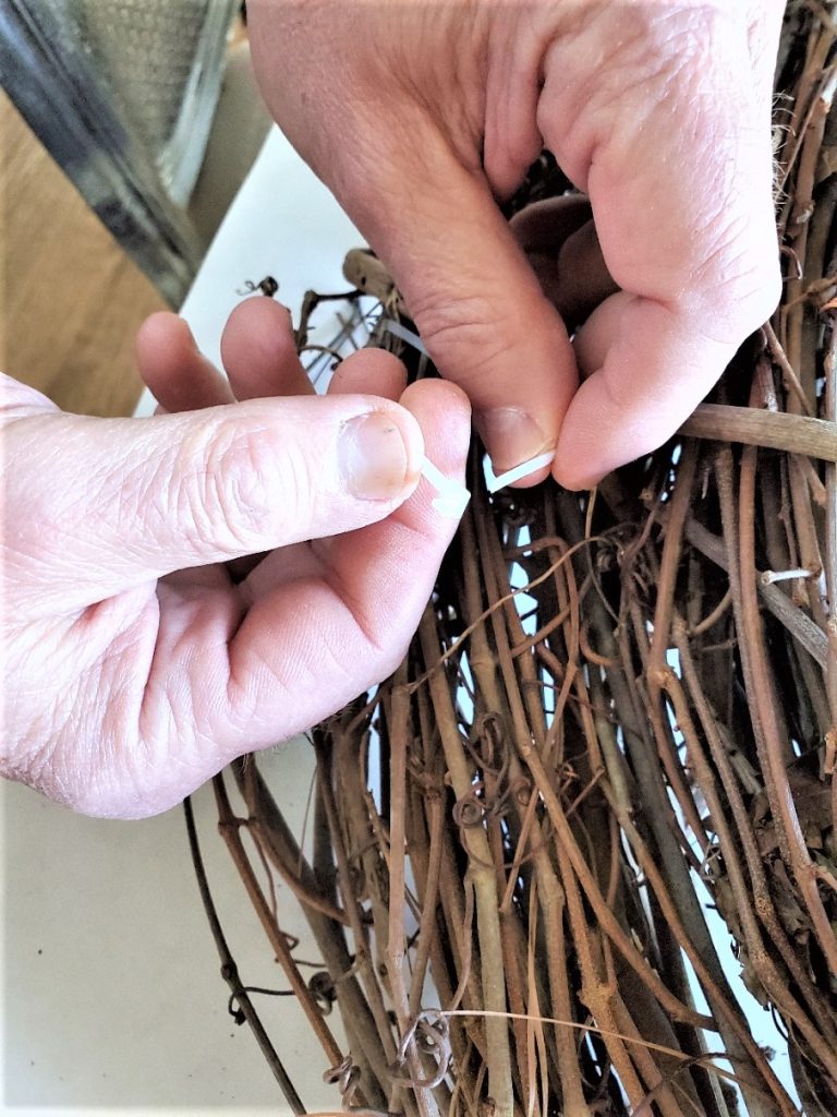 connecting the wreaths