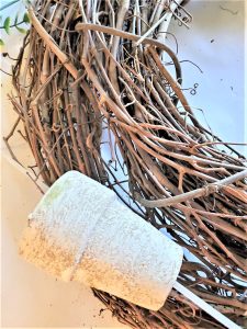 flower pot added with jute