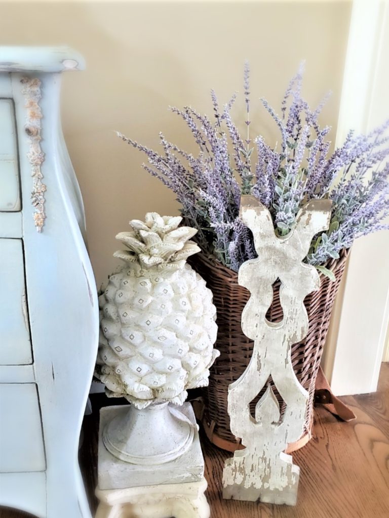 simple lavender and vintage summer home tour