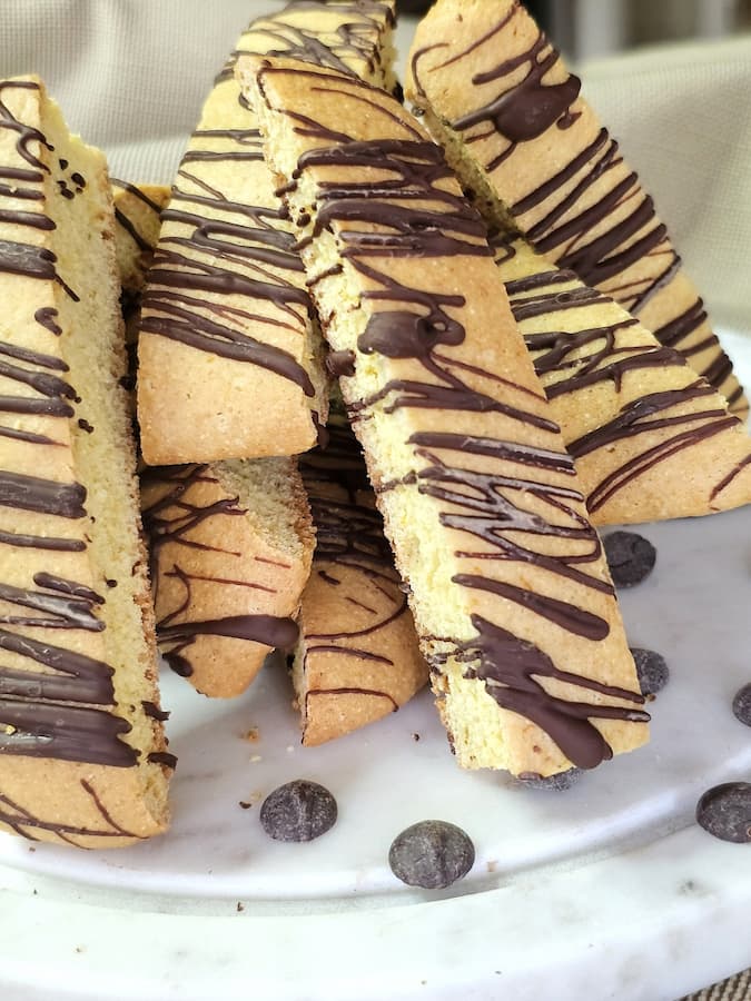 Citrus Biscotti With Chocolate Drizzle