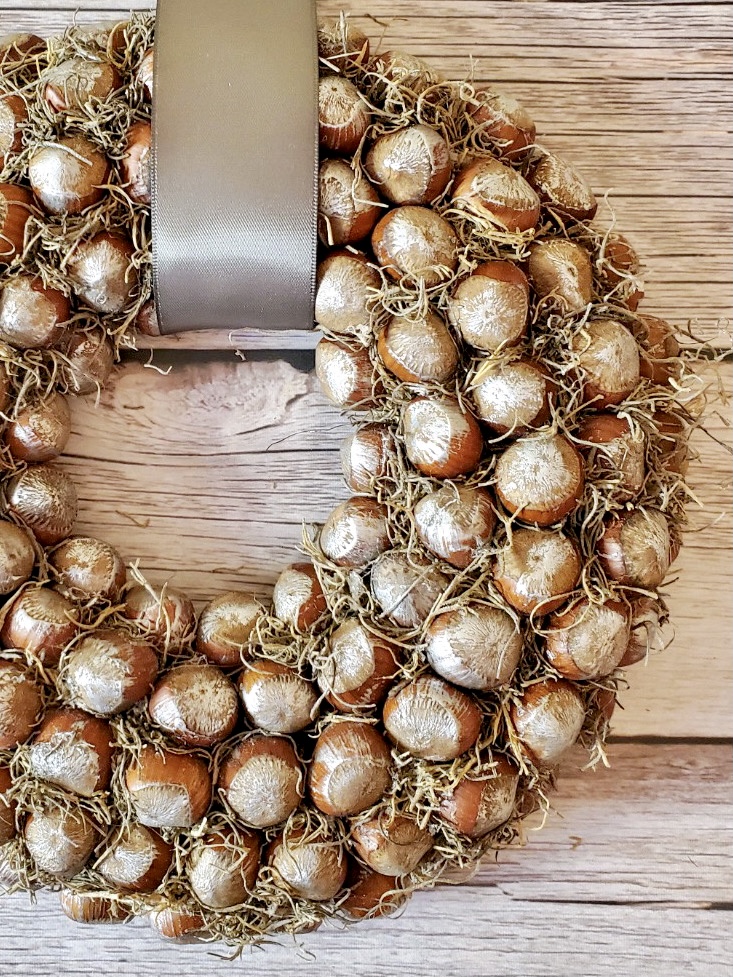 fall-nut-wreath