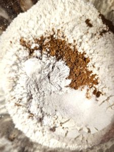 flour-and-spices-before-whisking