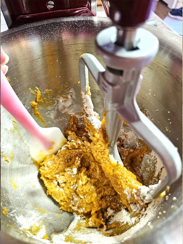 scrapping-the-sides-of-the-bowl