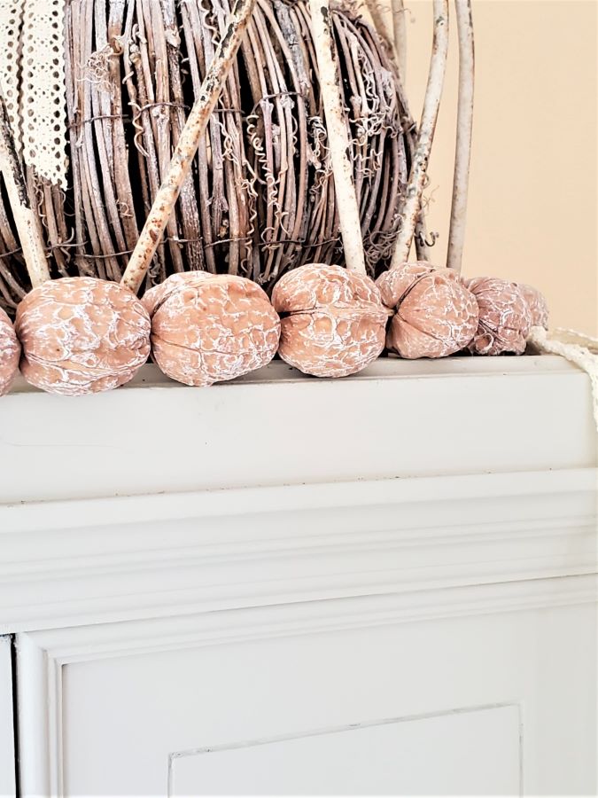 easy fall walnut garland