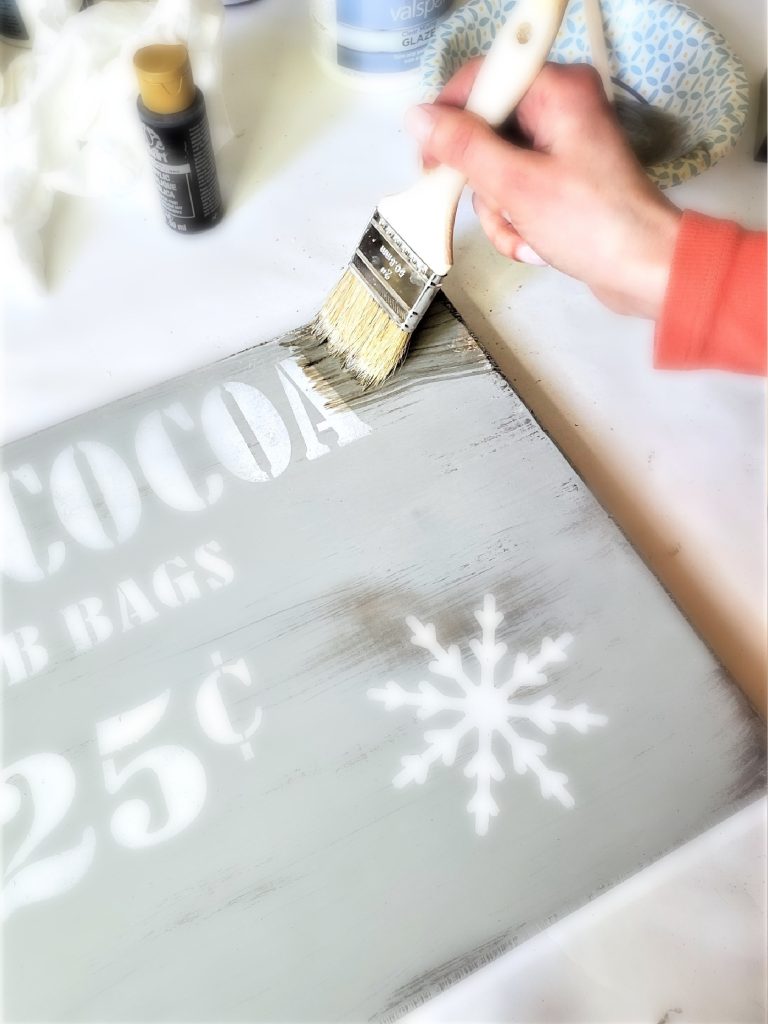 adding-glaze-to-corner-of-sign