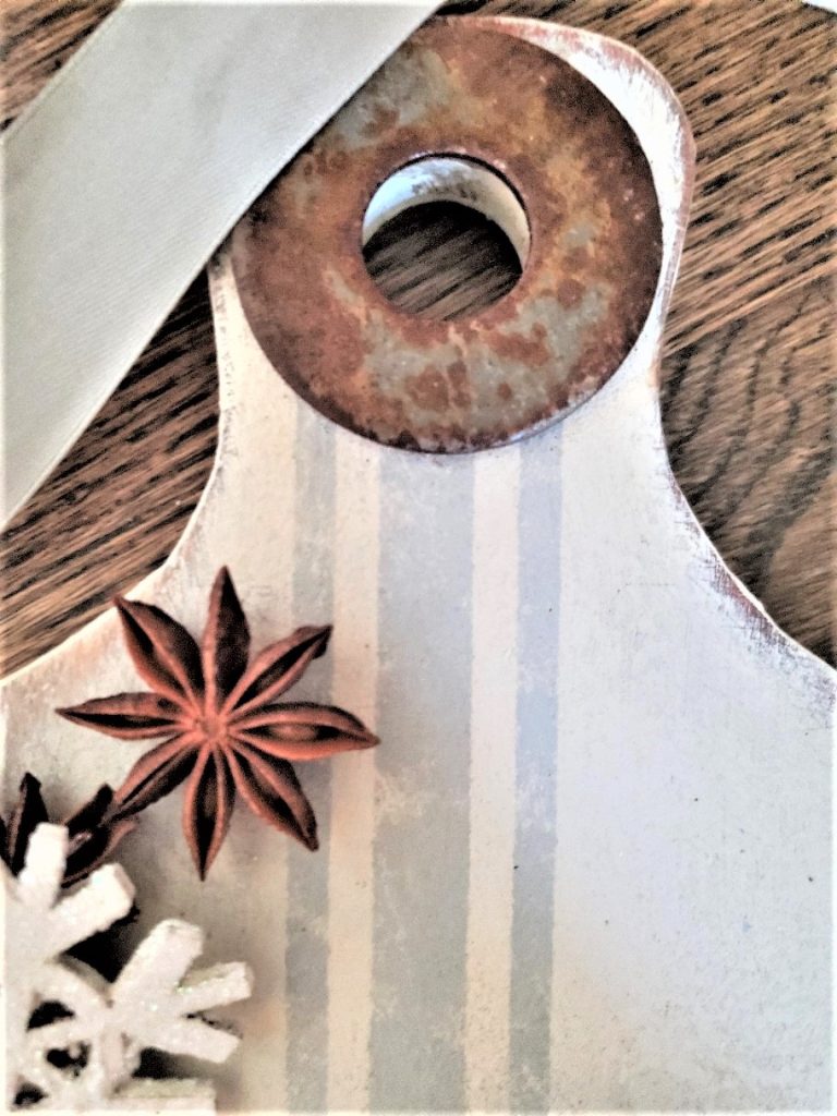 a closer look at the rusty washer