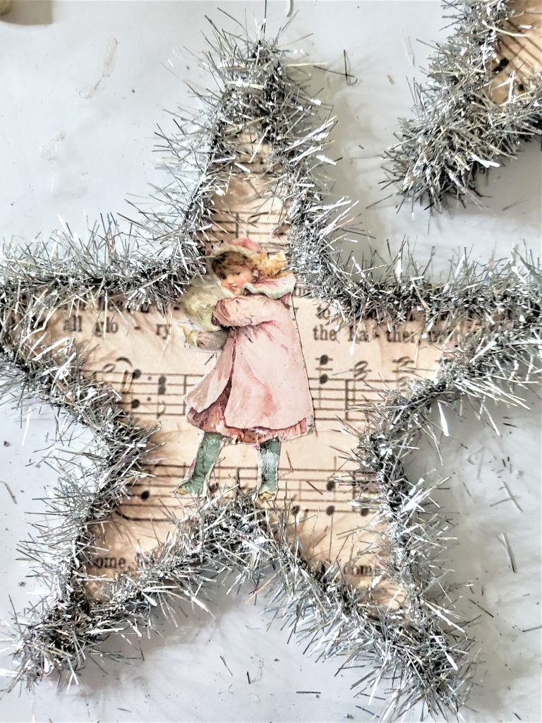finished-star-before-trimming-edges-of-garland