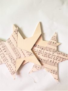 wood-stars-and-paper-stars