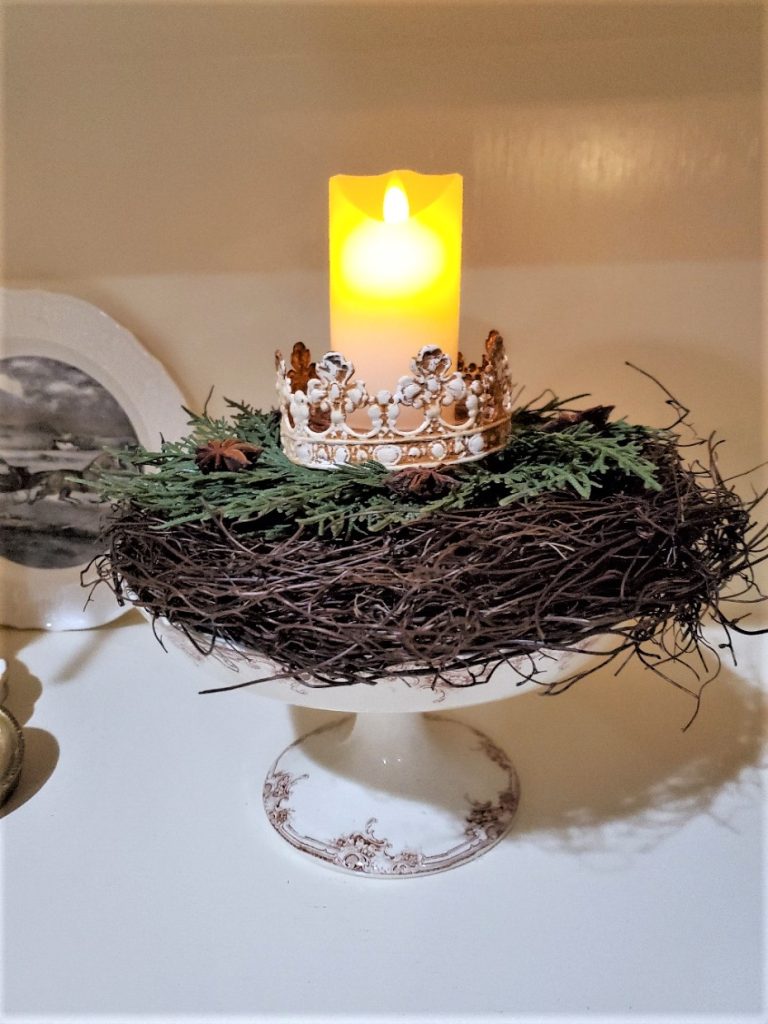 Old Fashioed Christmas Decorating Ideas Tour Grapevine wreath with Greens and Candle