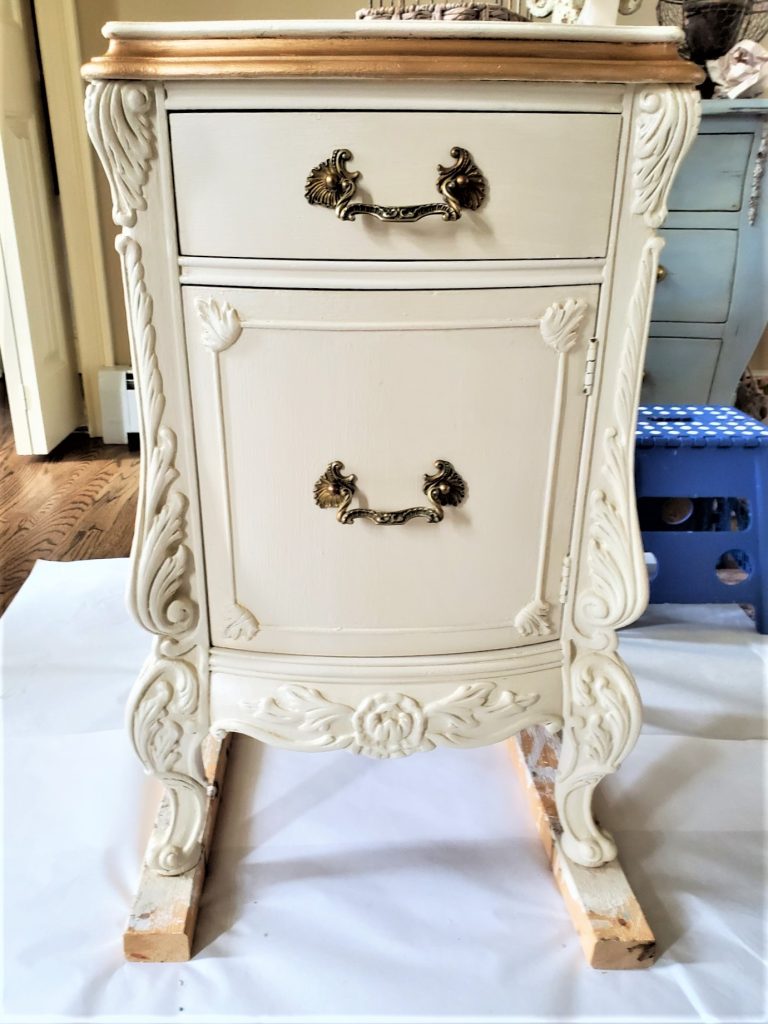 Finished-Piece-in-foyer