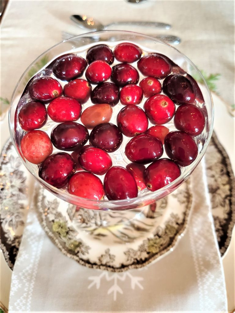 Cranberries-in-Champagne-Glass