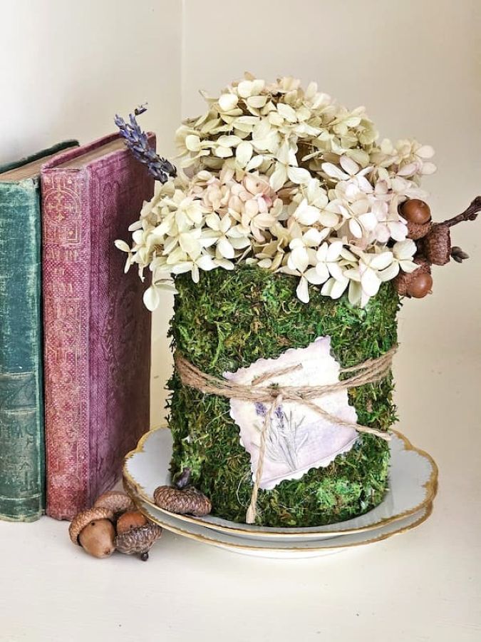 diy-mos-covered-vase-with-hydrageas-acorns-lavender-featured-image