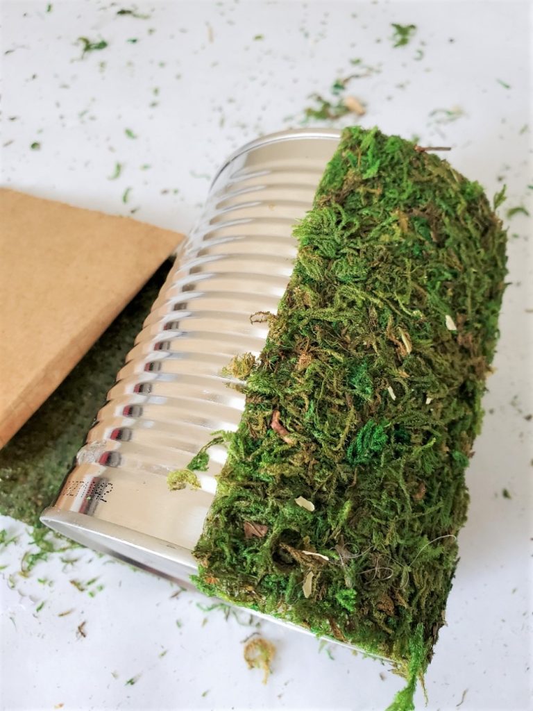 diy-moss-covered-vase-rolling-sheet-moss