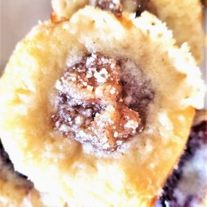 easy-mini-kolache-recipe-close-look-at-almond-flavor-featured-image