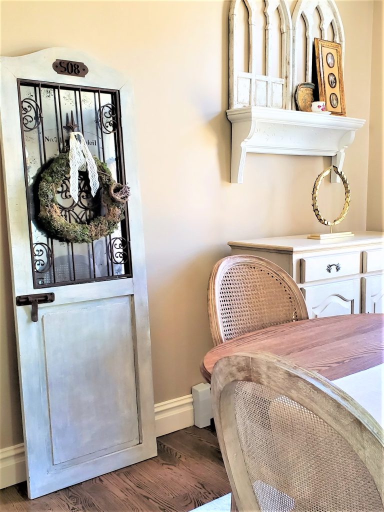 old-door-wreath-dining-area