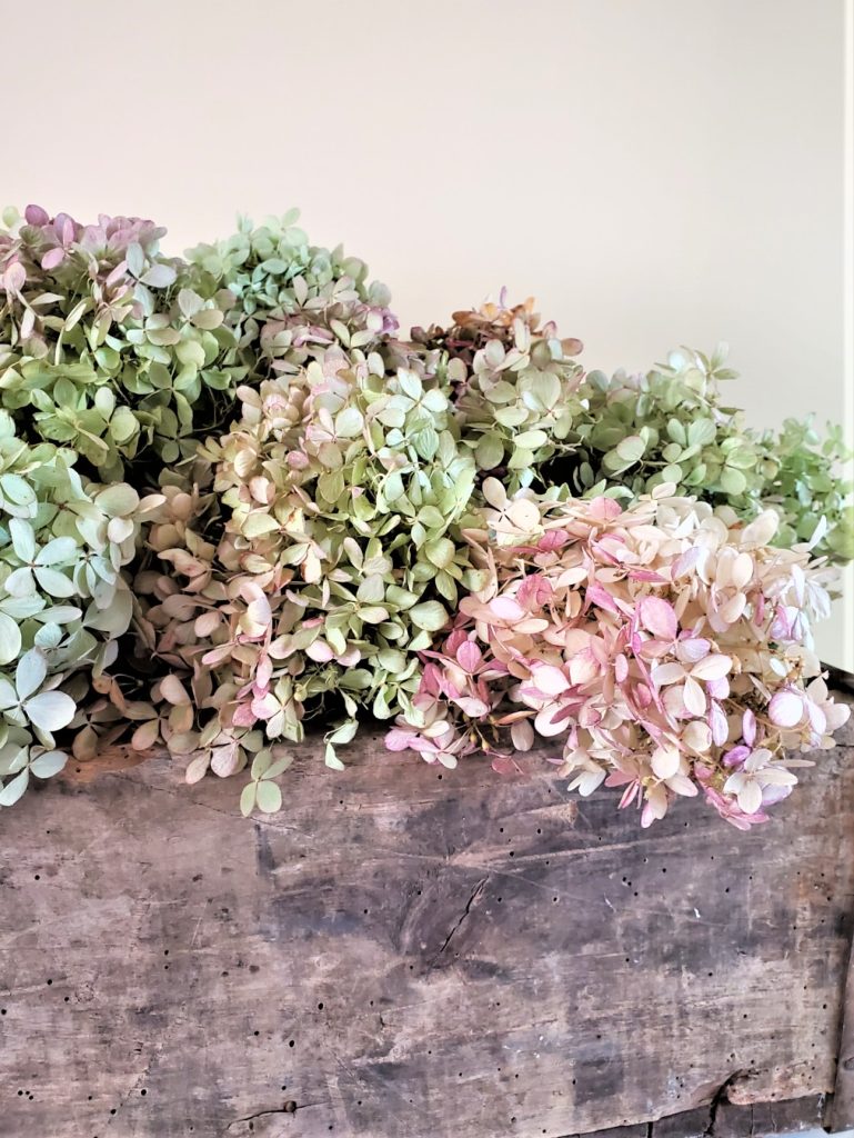 wood-crate-hydrangeas-simple-french-spring