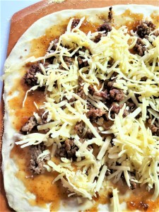 easy-fig-jam-sausage-pizza-ready-to-cook