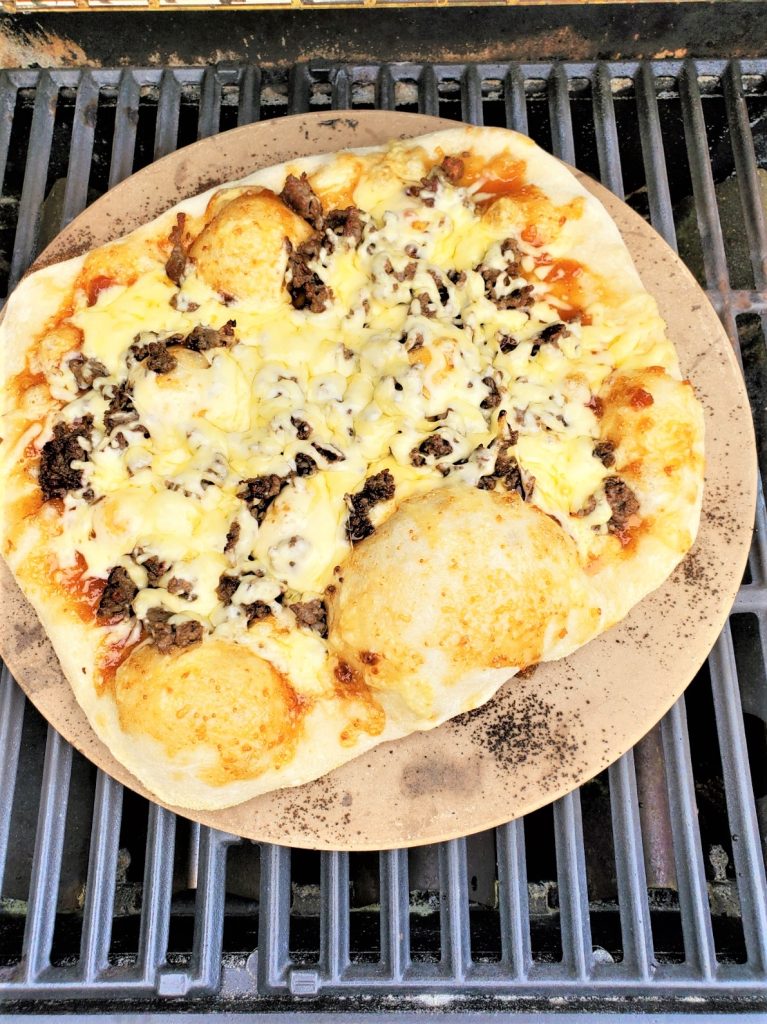 fig-jam-sausage-pizza-finished