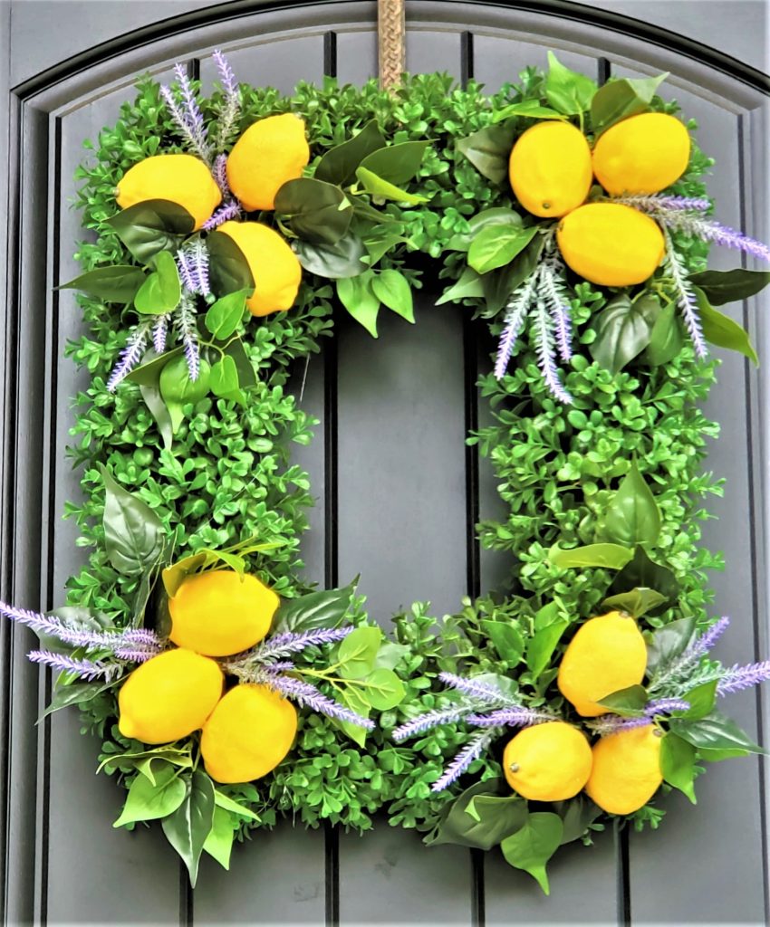 finished-faux-boxwood-lemon-wreath