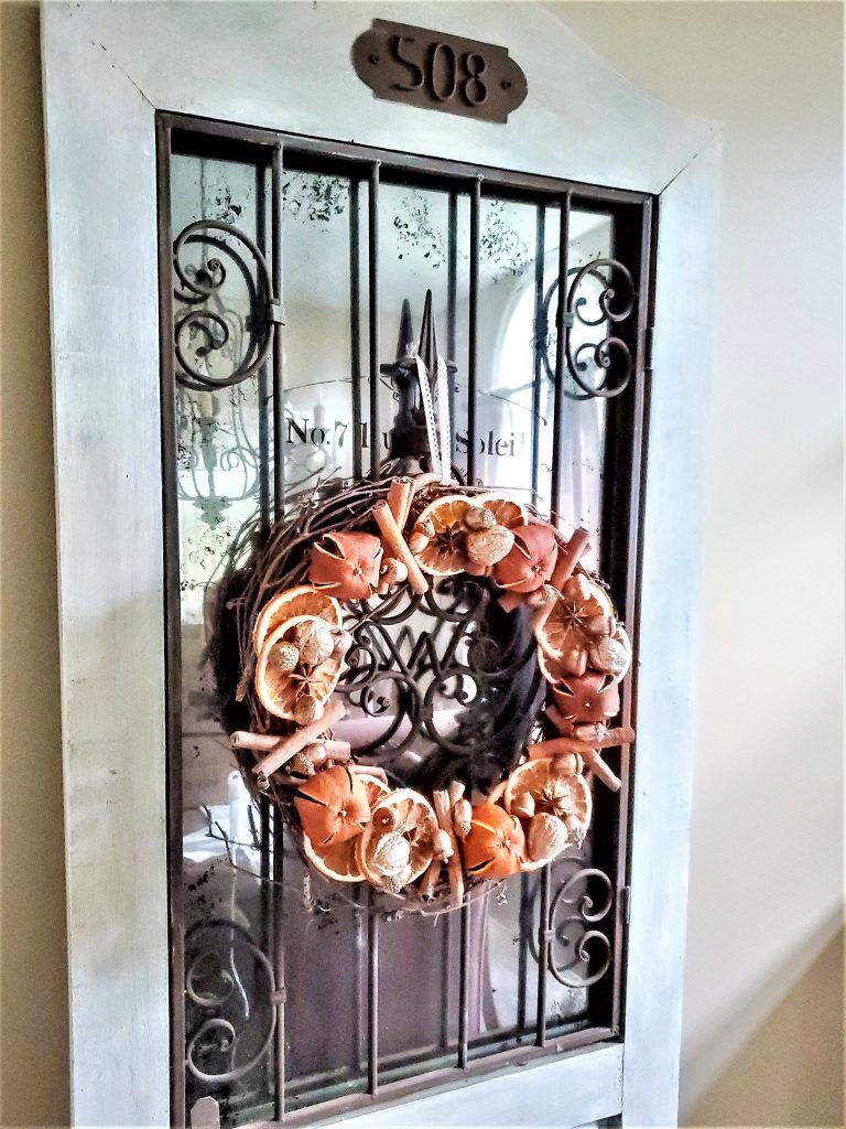dried-orange-wreath-closeup