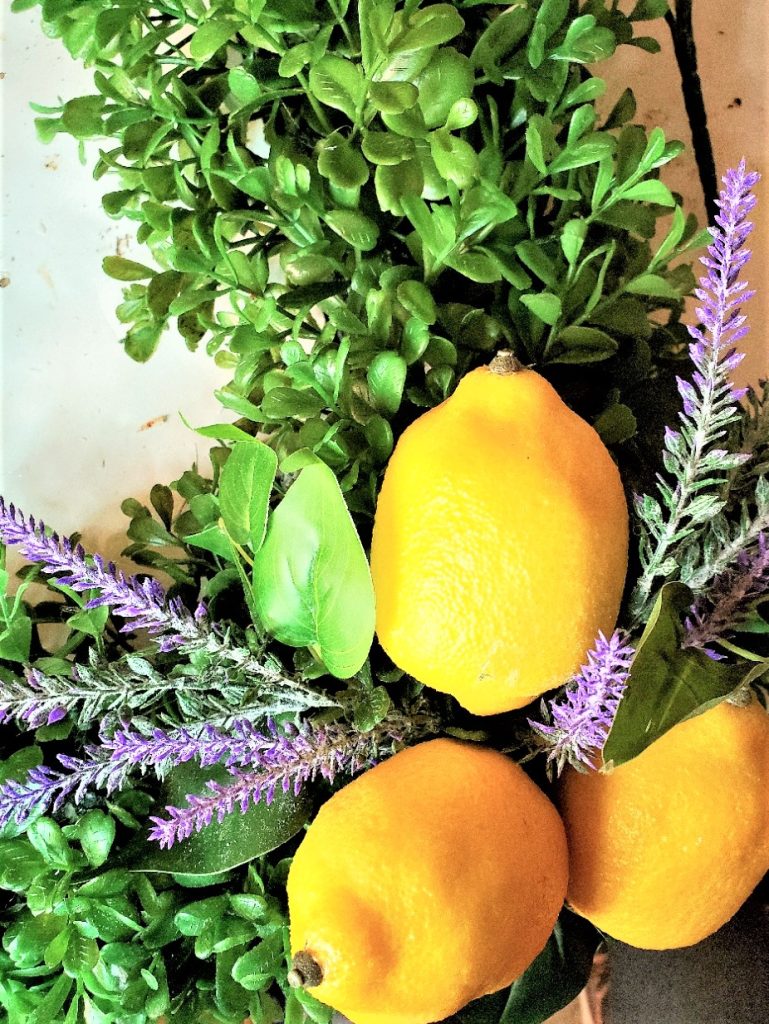lavender-lemons-leaves-faux-boxwood-wreath