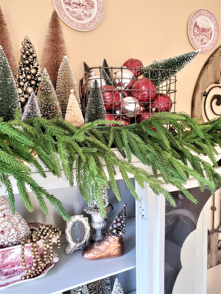 Garland-on-the-hutch-top