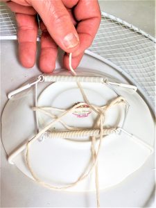 making-a-knot-attach-saucer