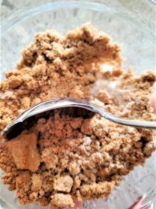 mixing-sugar-mixture-cinnamon-sugar-vanilla-pecans